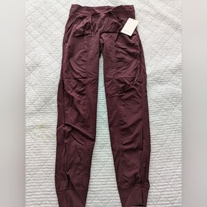 Lululemon Dance Studio Mid-Rise  Jogger Pant - NWT, Never Worn - Size 8 Tall